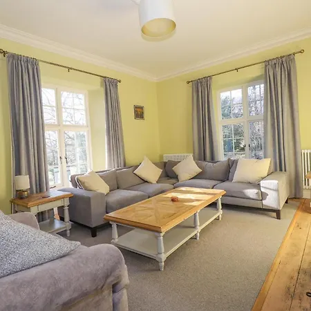 Thwaite House *